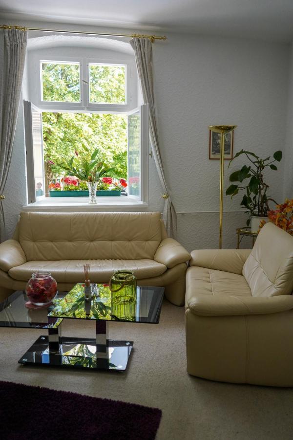 Cafe Alice & Pension Gmbh Potsdam Bagian luar foto