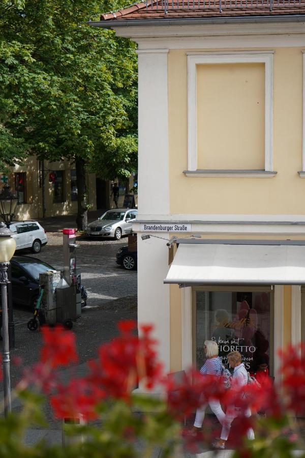 Cafe Alice & Pension Gmbh Potsdam Bagian luar foto