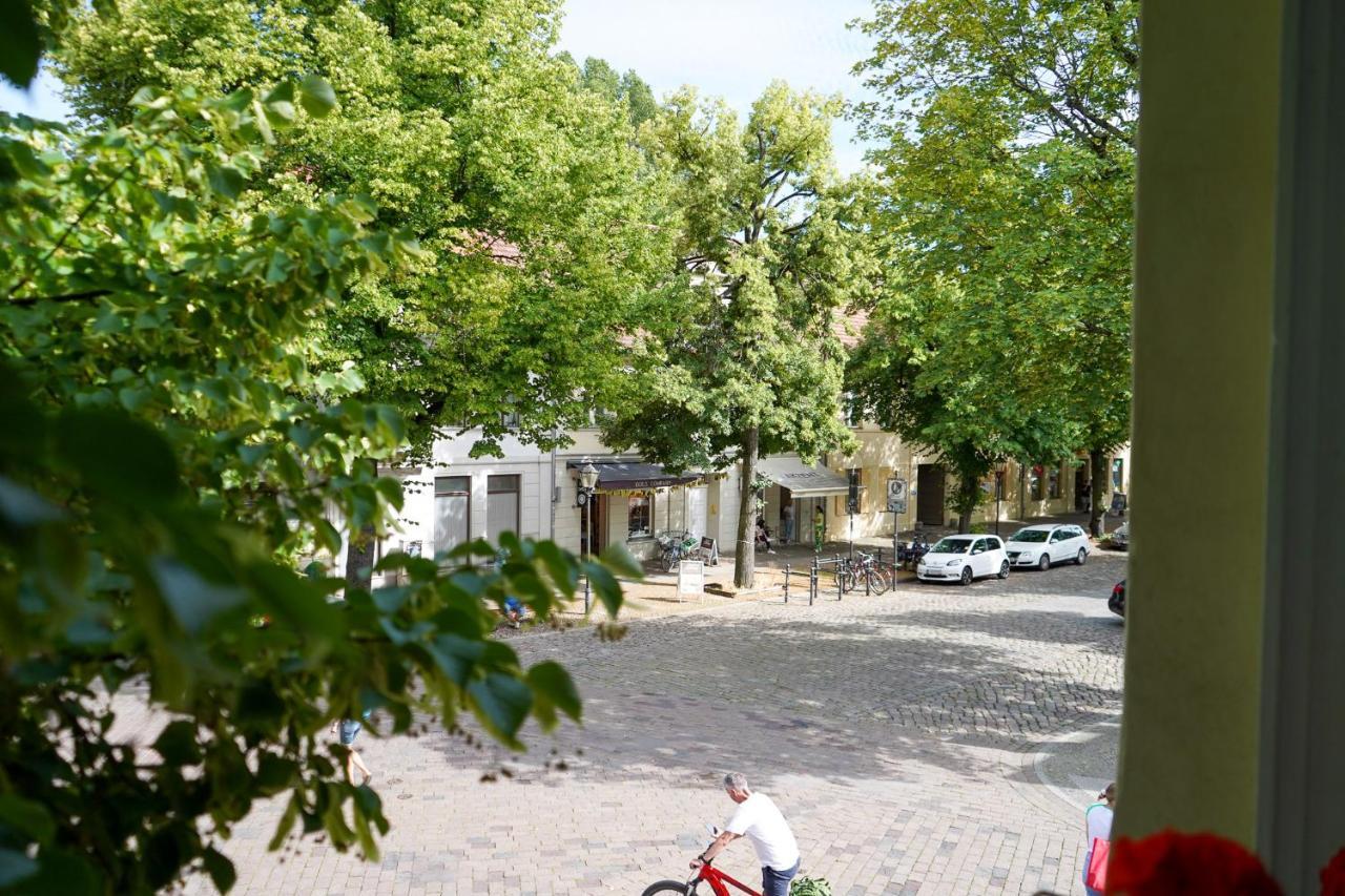 Cafe Alice & Pension Gmbh Potsdam Bagian luar foto